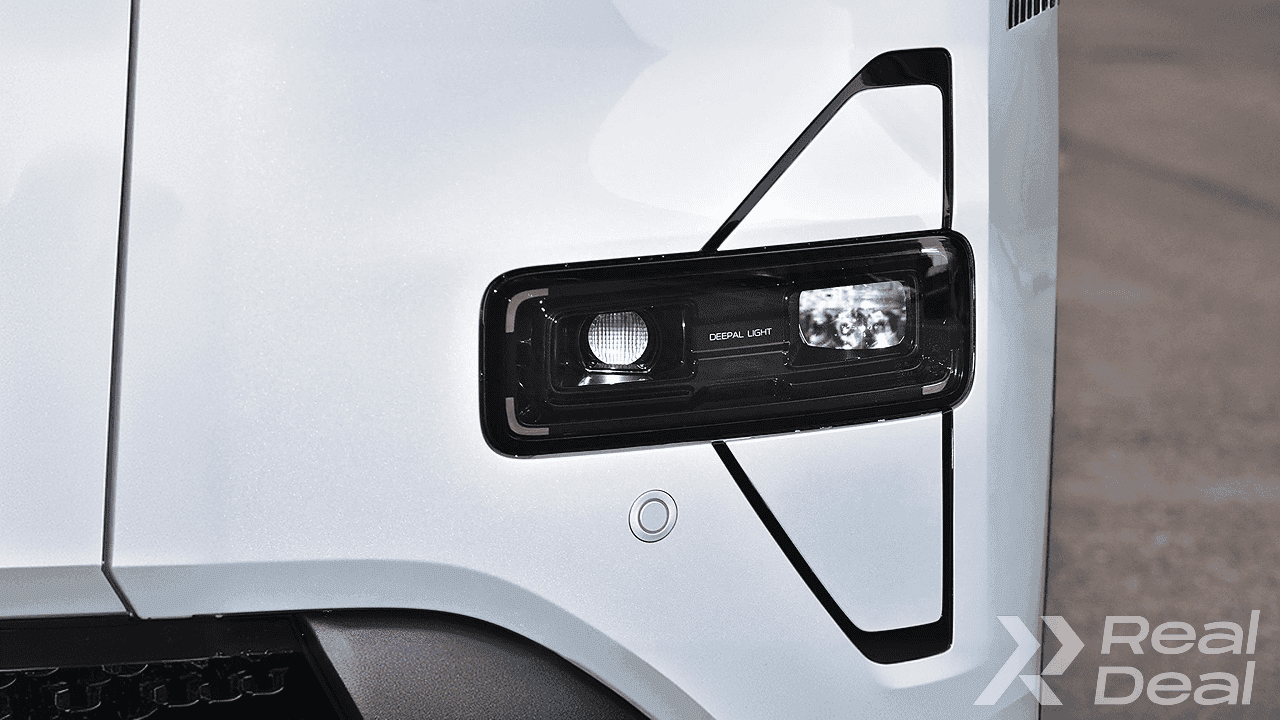 Car image 5
