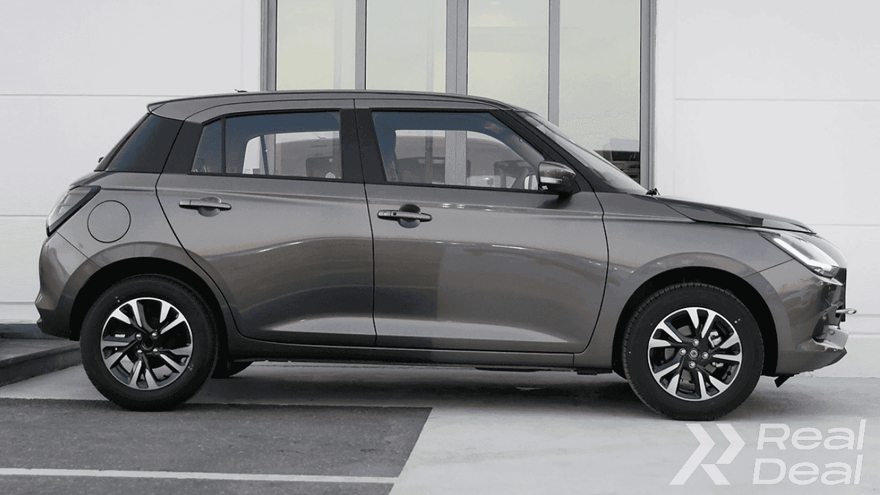 Car image 3