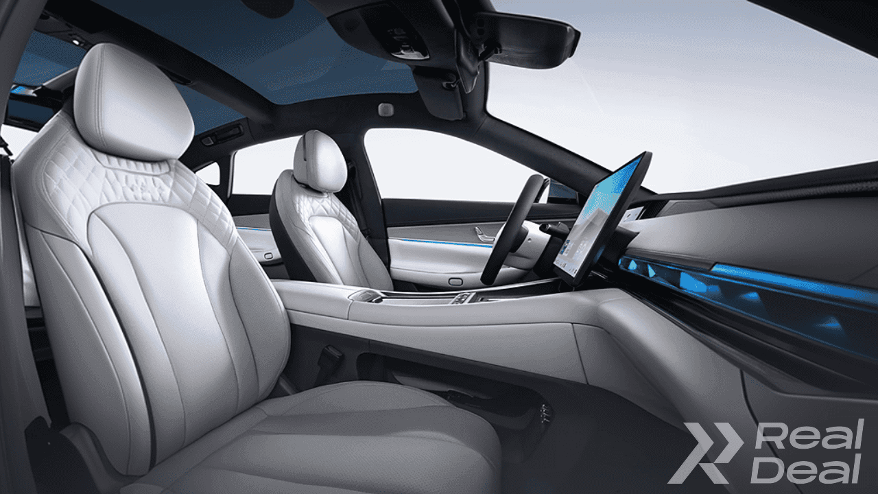 Car image 5