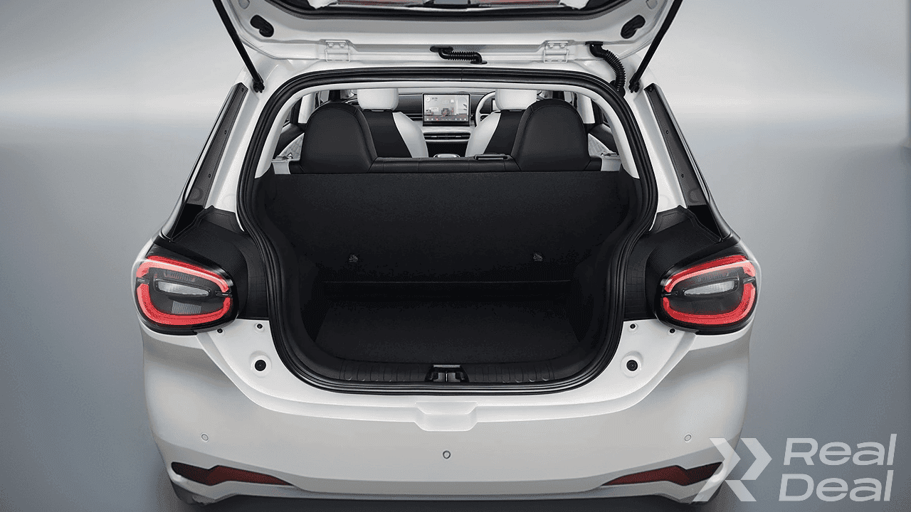 Car image 8