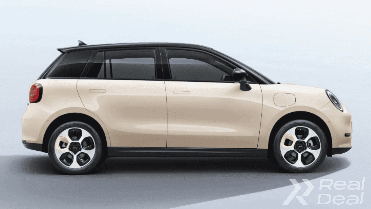 Car image 3