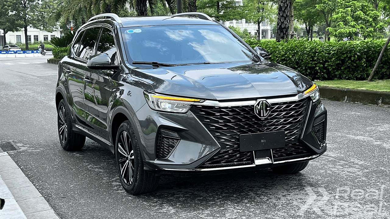 Car image 1
