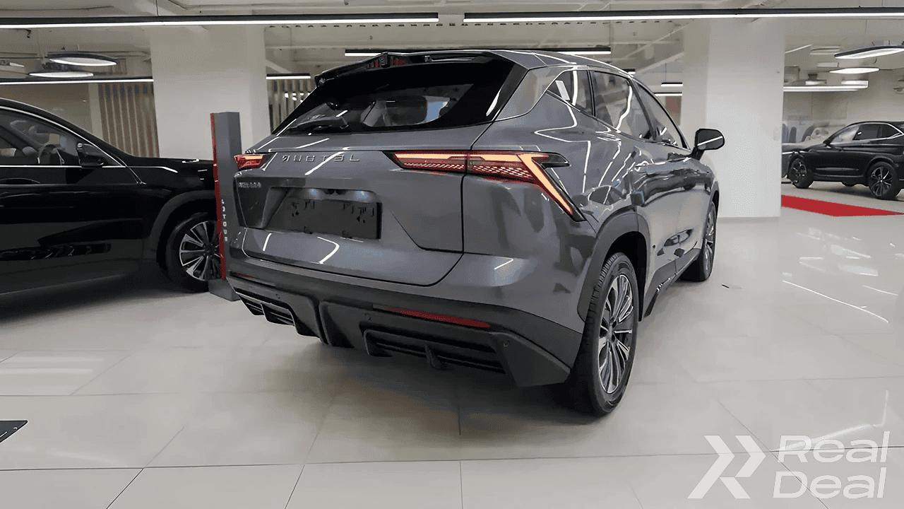 Car image 3