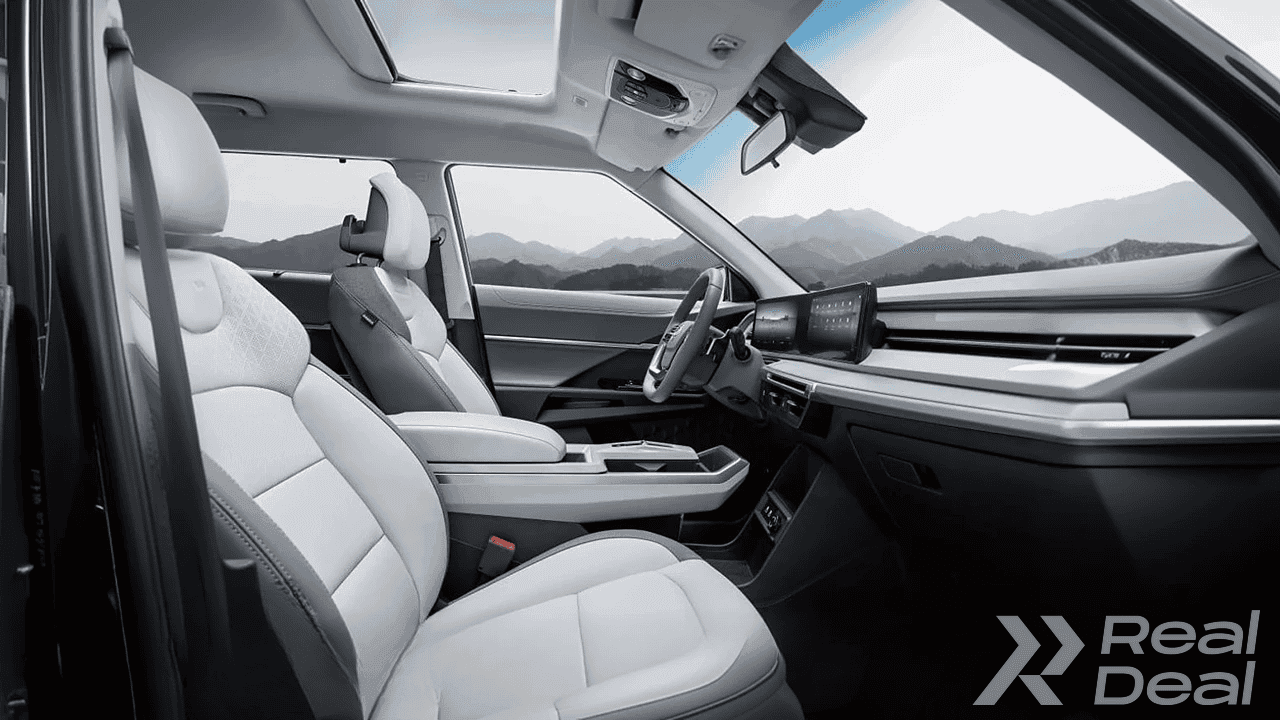 Car image 8