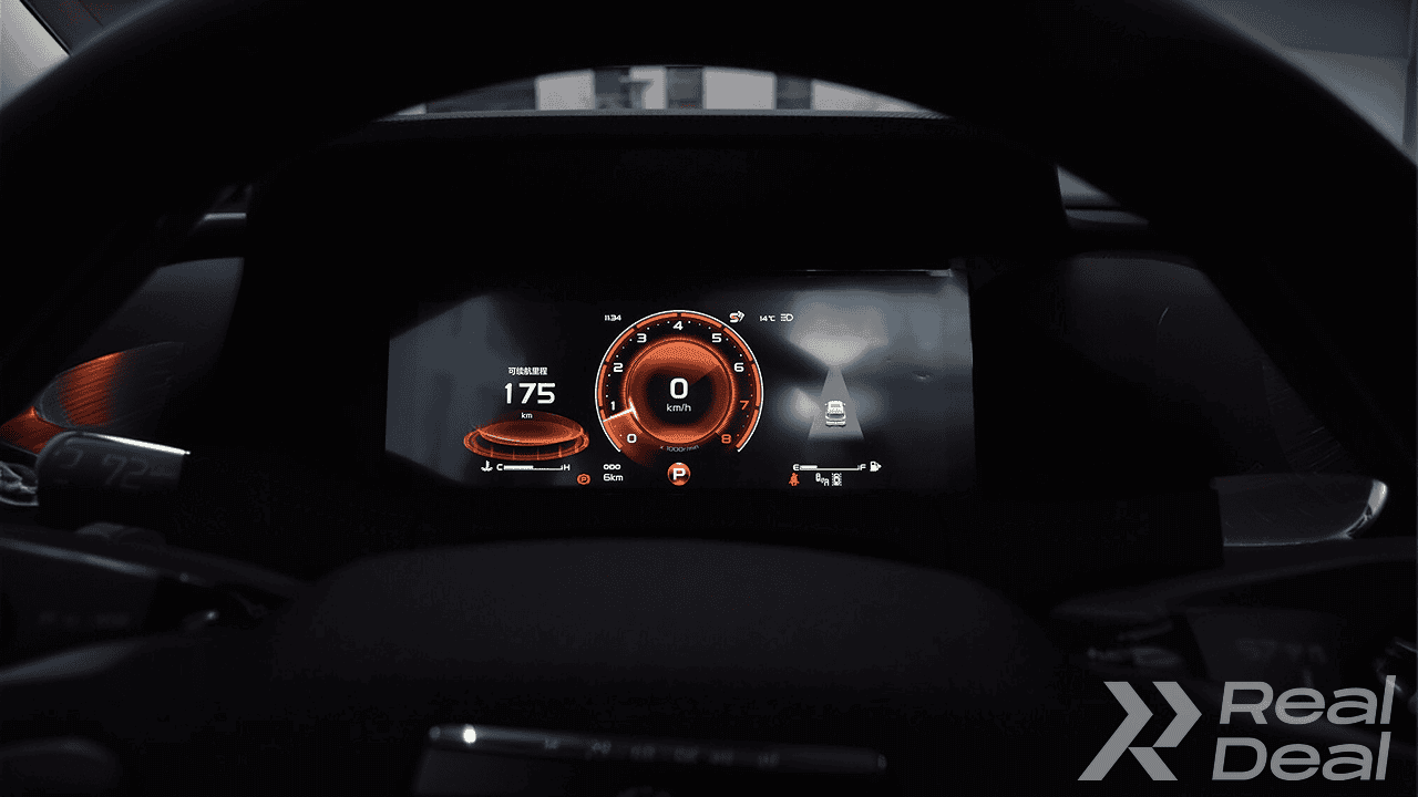 Car image 11