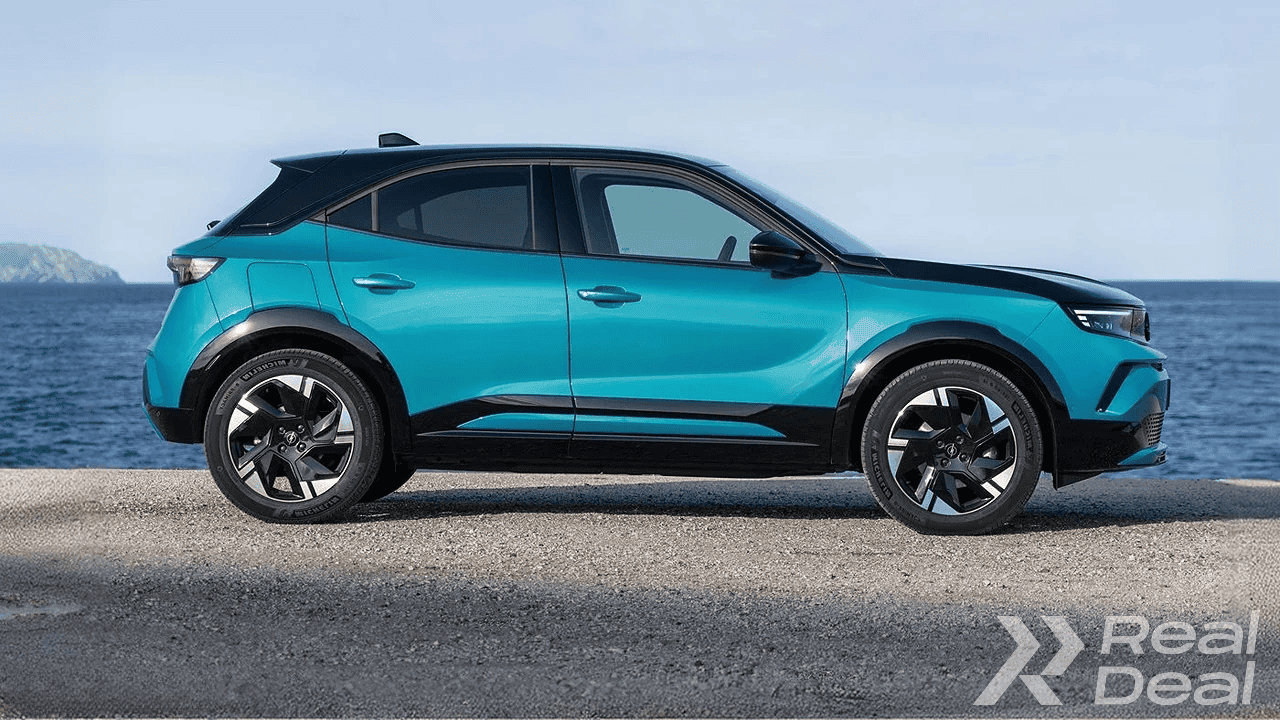 Car image 3