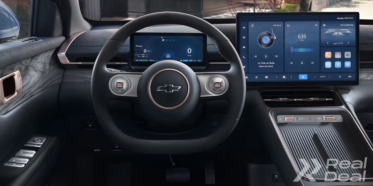 Car image 4